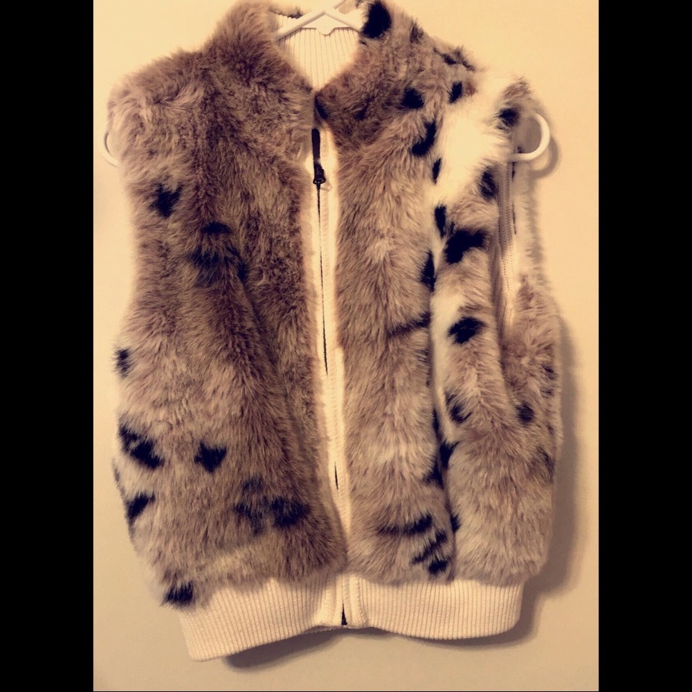 Fur vest